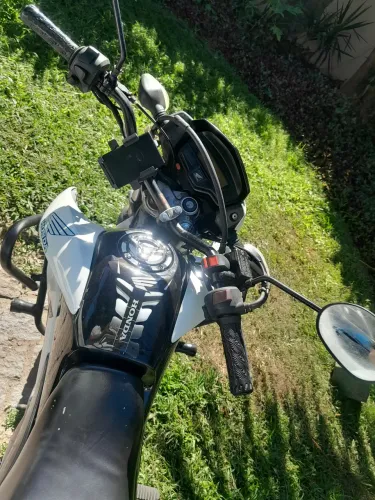 bros top 2015 cor branca só to passando porque tenho uma nova e quero investi em obra