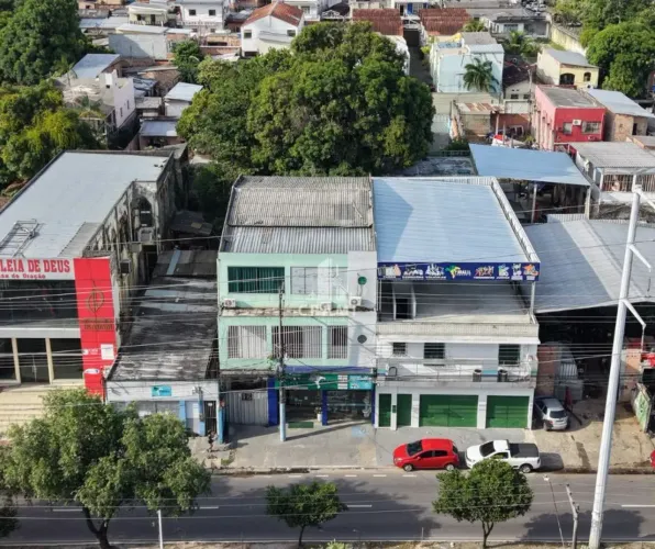 Avenida Silves | Prédio com Loja Comercial e Apartamentos, 460m² | VENDA | Cachoeirinha