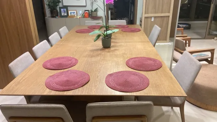 Mesa da marca Líder! Maravilhoso estado. Madeira !!!