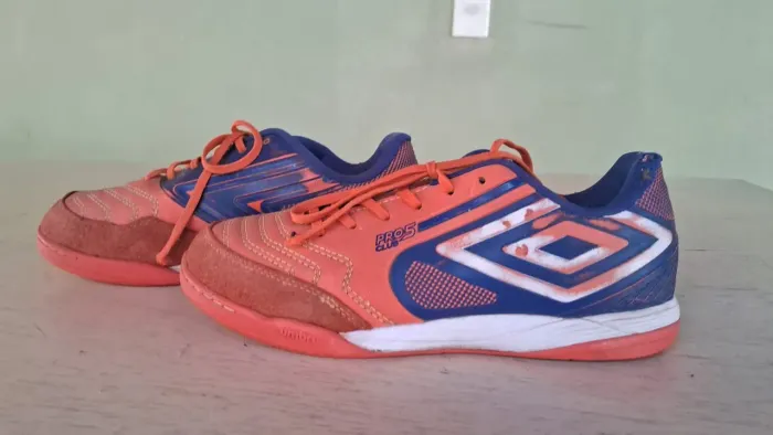 Chuteira umbro Pro 5 club