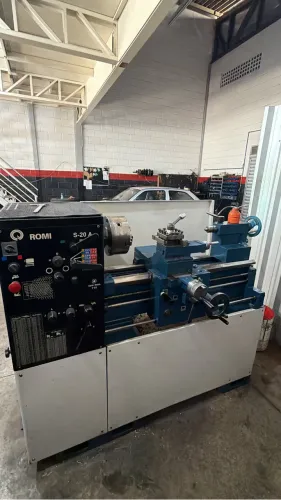 Torno mecanico Romi s20