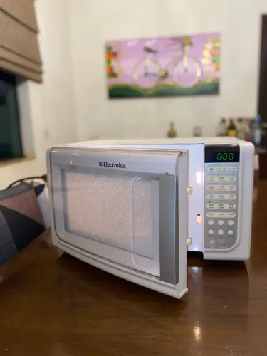 Microondas Electrolux- 23L