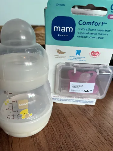 Mamadeiras e chupeta