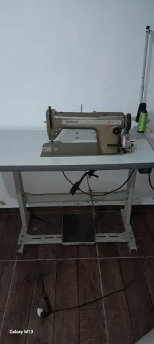 Vende se máquina de costura singer s 191