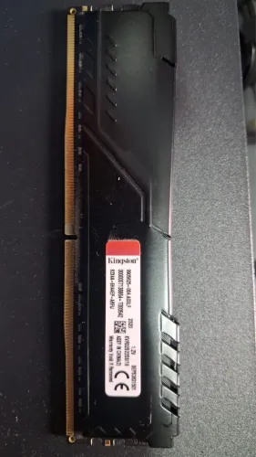 Placa de vídeo e memória ram ddr4 16 ram