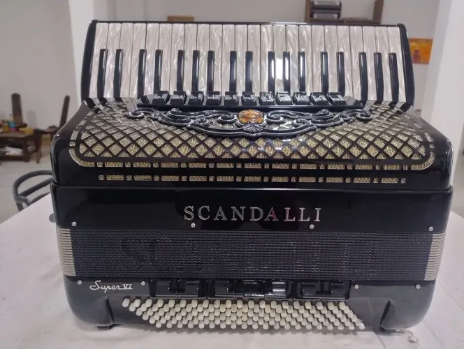 ACORDEON SCANDALLI SUPER SEXTA (PIERMARIA) ,ZERA!