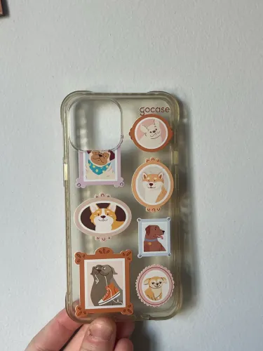 capinha iphone 13 mini GOCASE cachorros porta retrato