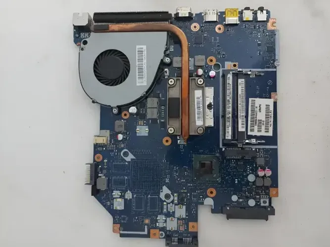 Placa Mãe De Notebook E1-531 La-7912p Celeron B830