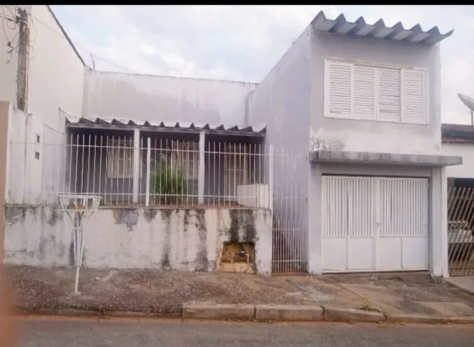 Vendo casa em Itapeva