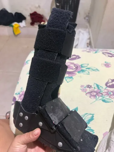 Bota ortopédica infantil 