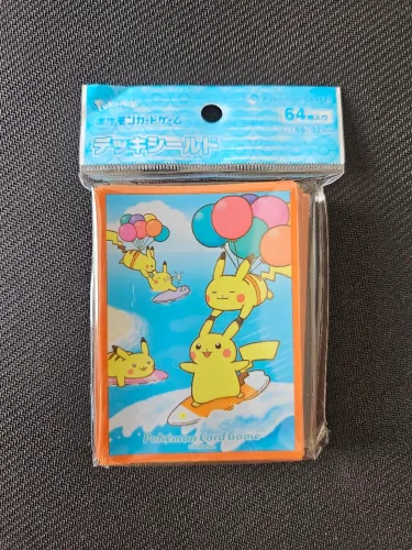 Sleeve Pokémon Center | Pikachu surfista