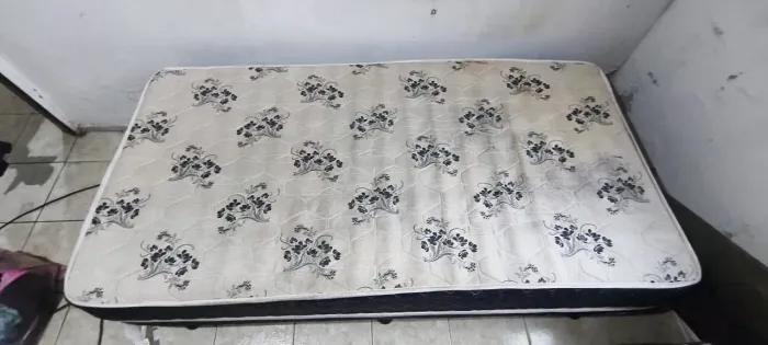 Cama de solteiro