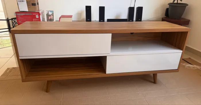 Rack Bancada Pés Retrô p/ TVs 50 polegadas