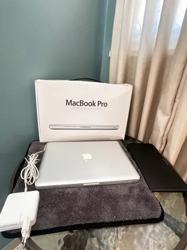 Vendo MacBook Pro 13" (Core i5) ? Único Dono ? Na Caixa Original (Impecável)
