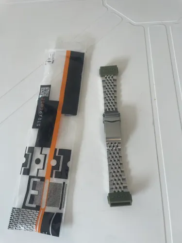 Pulseira Diver Strapcode em aço 