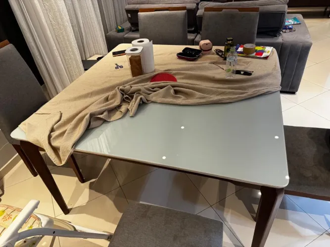 Mesa 1,35 madeira e vidro
