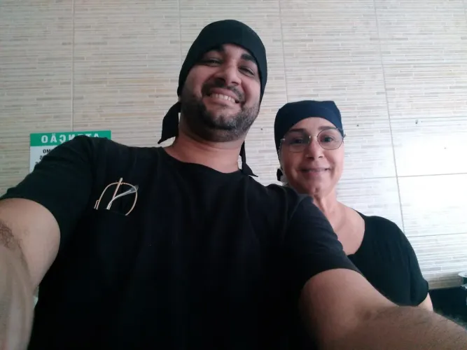 Equipe do churrasco/ churrasqueiro/ buffet churrasco