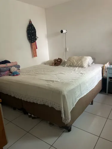 CAMA KING 1 ano e meio de uso