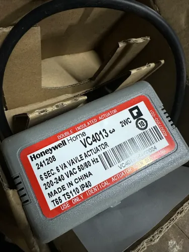 Válvula de Controle Honeywell ON/OFF 220V - VC4013ZZ00