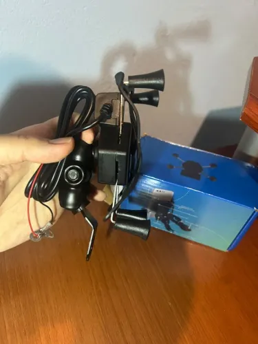 Suporte de Celular para Moto com Carregador USB 5V - Fixa no Retrovisor/Guidão
