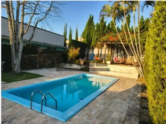 Casa para Aluguel no Jardim Paulista, 600 m², 4 vagas