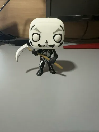 FUNKO POP FORTNITE CAVEIRÃO