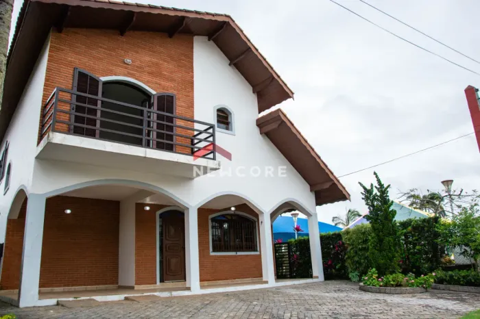 Casa em Rua dos Flamboyants - Bougainville Residencial II - Peruíbe/SP