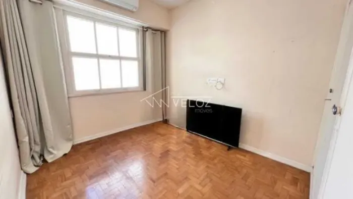 Apartamento : / Residencial / Leblon