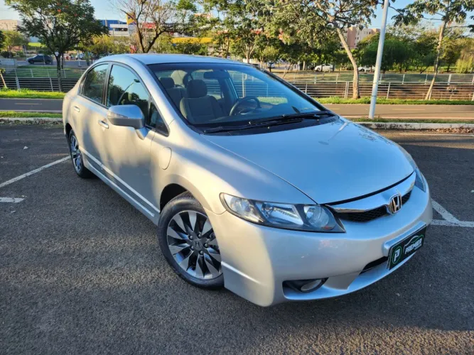 Honda Civic Sed. Lxl/ LXL SE 1.8 Flex 16V Aut. 2011