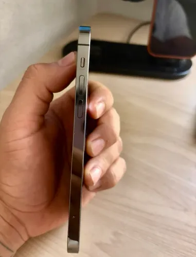 Vendo iPhone 12Pro 128gb excelente estado. 