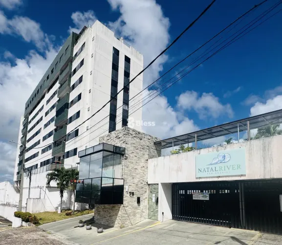 Apartamento Térreo Semi-Mobiliado no Natal River: 3 Quarto (1 Suíte), Jardim e Churrasquei