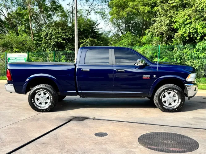 Ram 2500 Laramie 6.7 TDI CD 4X4 Diesel 2012