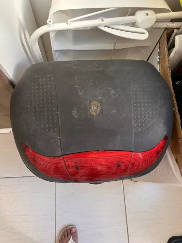 Baú de moto grande
