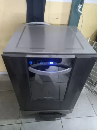 Lava Louças Electrolux inox 12 serviços, 127V.