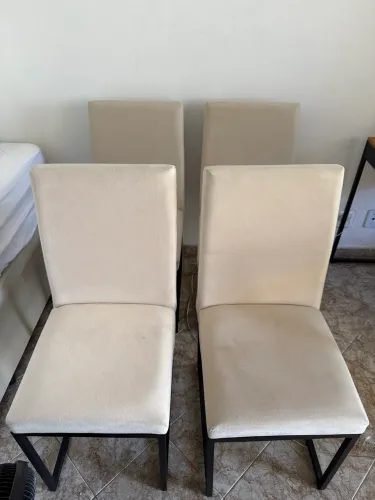 Conjunto 4 cadeiras