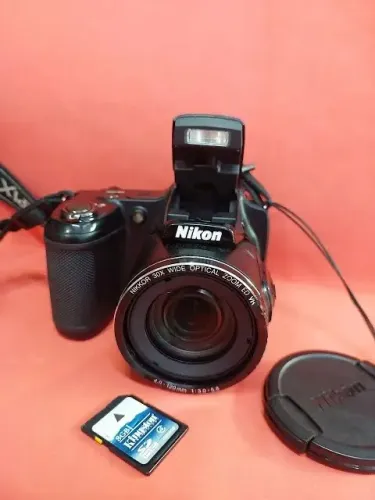 Câmera Nikon Colpix L820