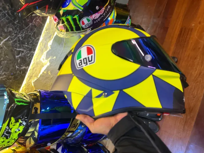 Agv pista gp r soleluna 2019 L novo