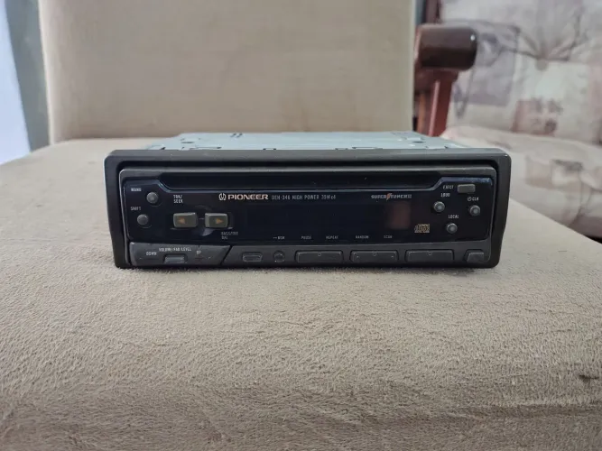Rádio Pioneer 346 antigo 