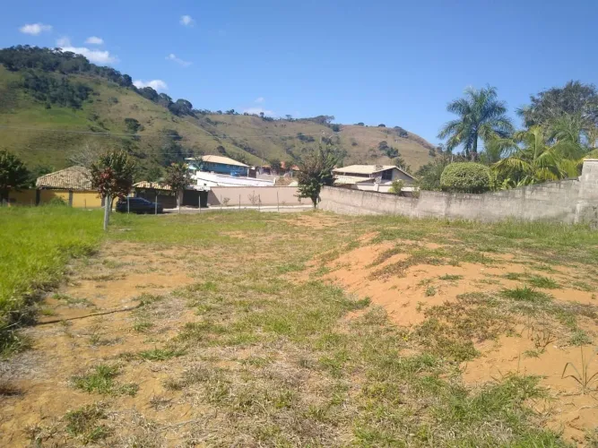 Terreno cond Prainha do Monte verde