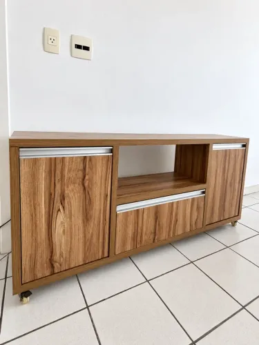 Mesa de escritório estilo industrial + rack para TV