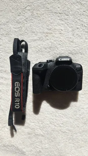 Câmera Canon Eos R10 Mirrorless 4k (corpo, Usada)