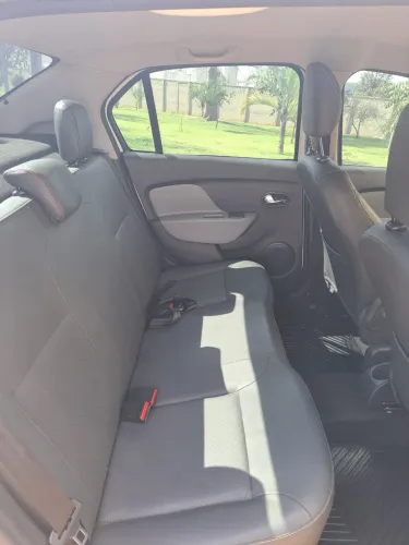 Renault Logan Dynamique Flex 1.6 16V 4P 2017