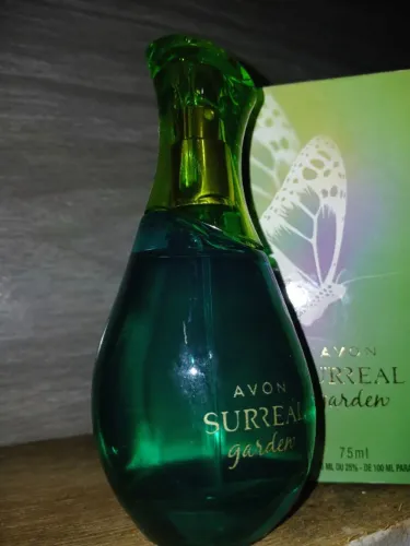 Perfume avon descontinuado surreal garden cheio 