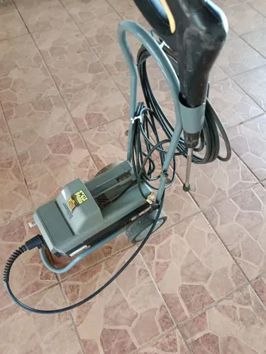Lavadora de Alta Pressão Kärcher HD 585 Profissional 127V