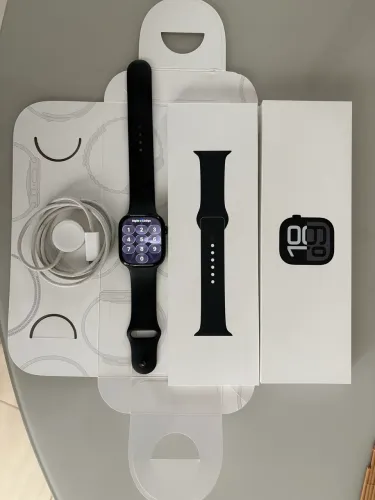 Apple Watch Series 10 46mm GPS + Cellular Jet Black | Bateria 97%