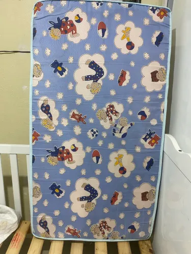 Colchão de berço americano