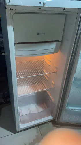 Geladeira electrolux