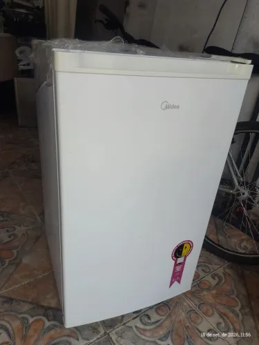 850,00 FRIGOBAR MIDEA NOVINHO 5 MESES DE USO.  