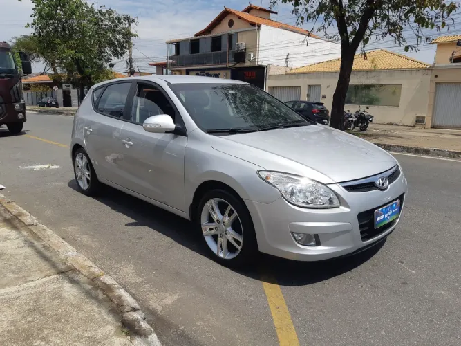Hyundai I30 2.0 16V 145cv 5P Aut. 2011