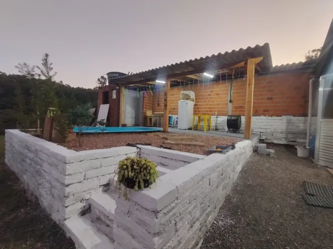 Sítio em Morungava com casa e piscina 